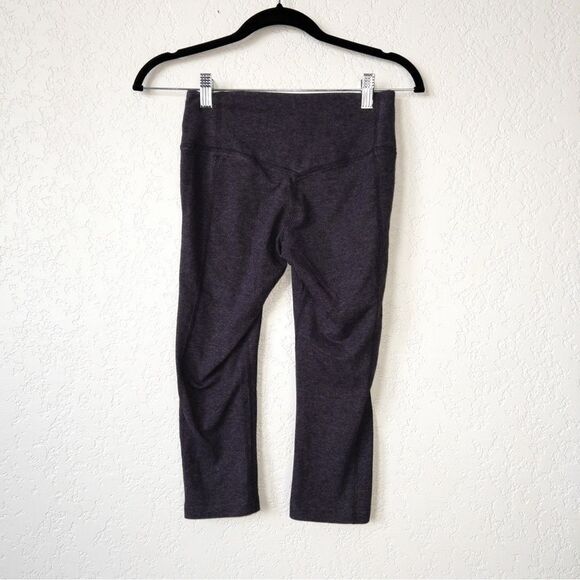 Nike Gray Cropped Dri-Fit Athleisure Leggings Size XS - Picture 4 of 5